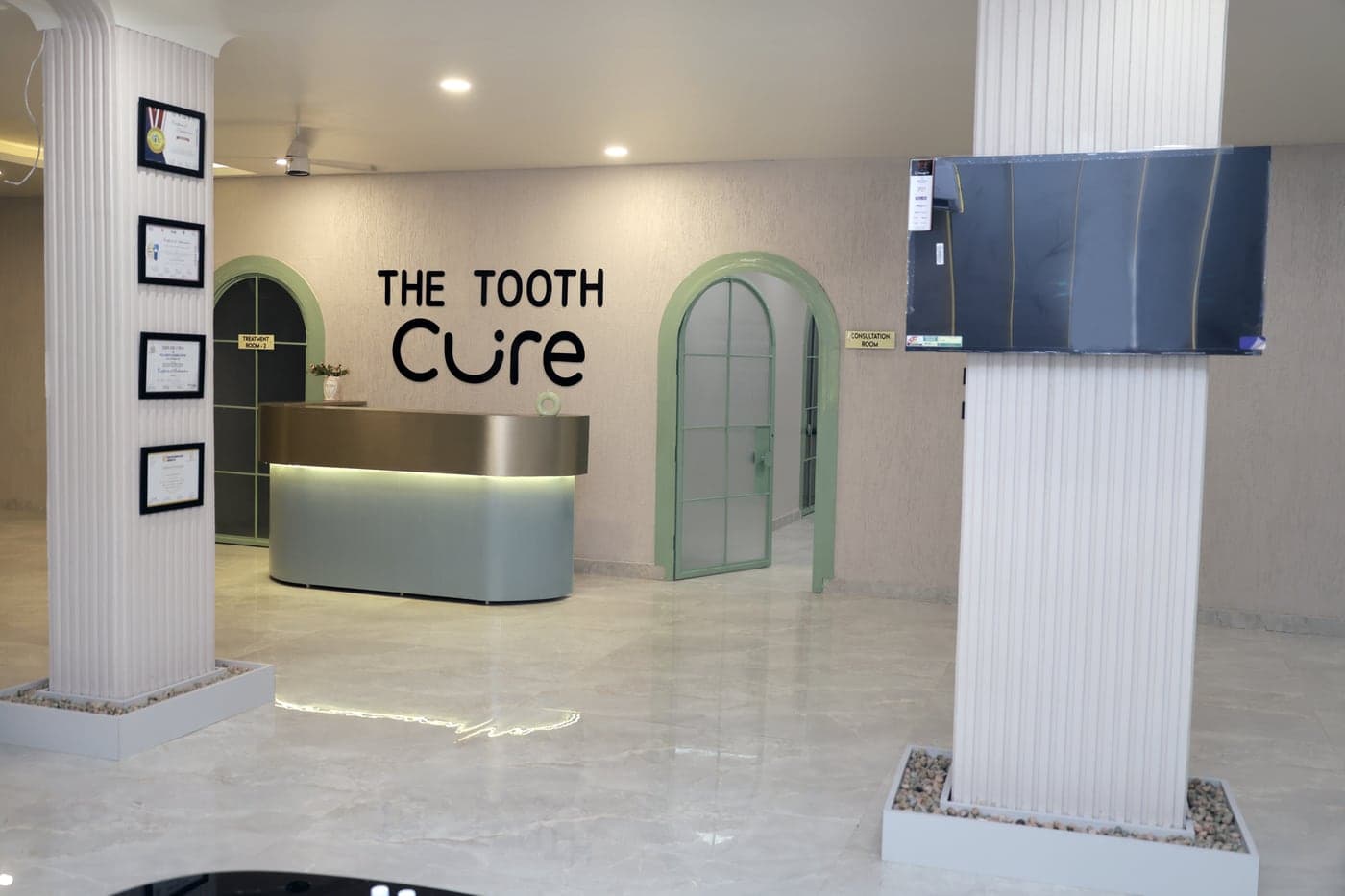 The Tooth Cure reception desk